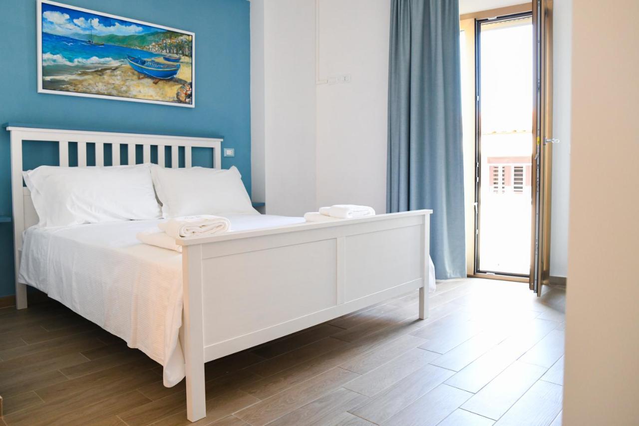 Signora Tita B&B Chianalea - Scilla Exteriör bild