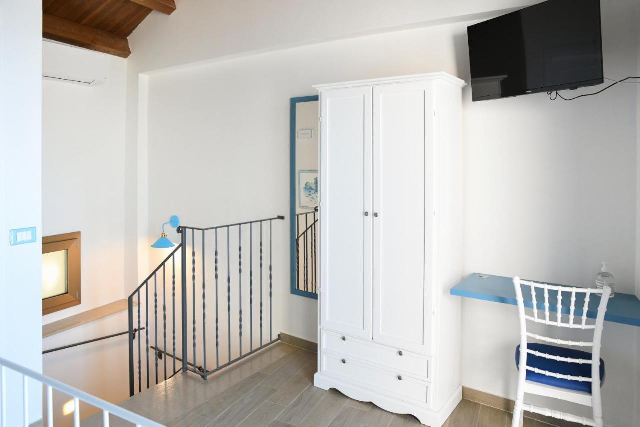 Signora Tita B&B Chianalea - Scilla Exteriör bild