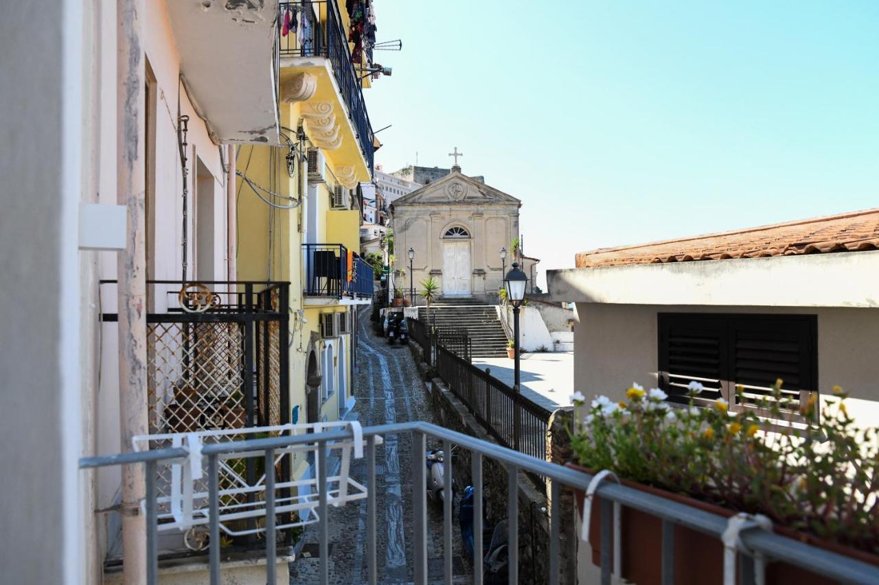 Signora Tita B&B Chianalea - Scilla Exteriör bild